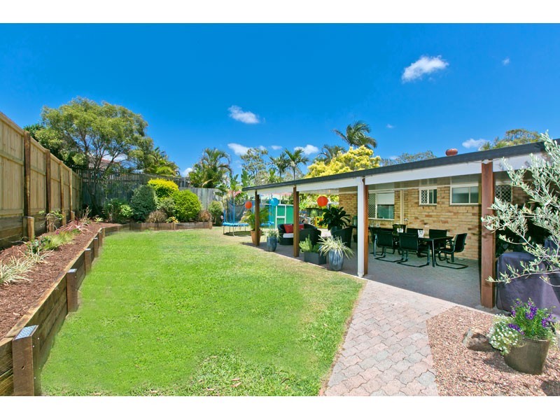 2 Day Court, Wellington Point QLD 4160