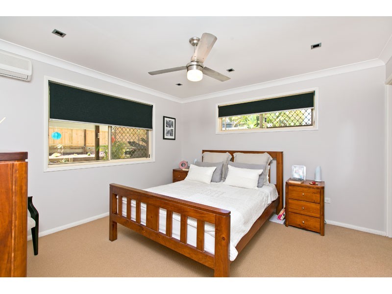 2 Day Court, Wellington Point QLD 4160