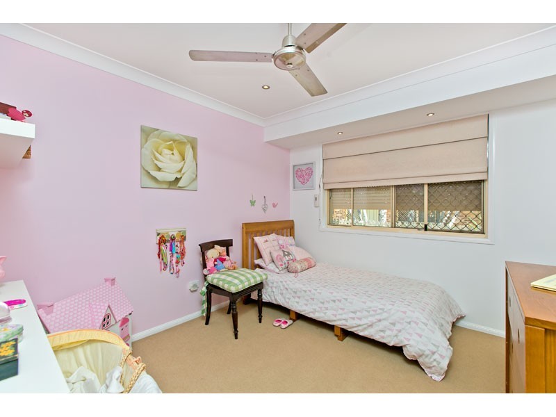 2 Day Court, Wellington Point QLD 4160