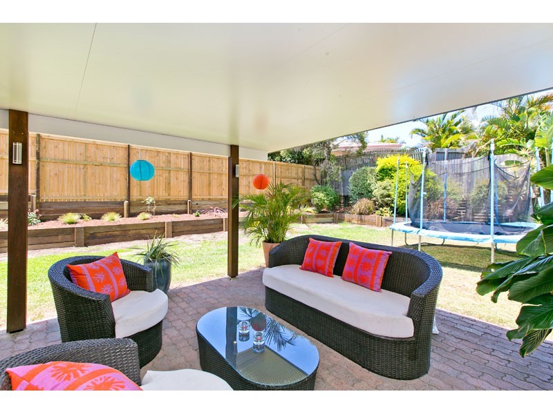 2 Day Court, Wellington Point QLD 4160