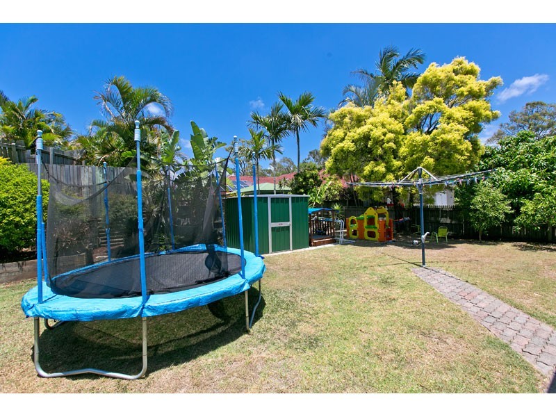 2 Day Court, Wellington Point QLD 4160