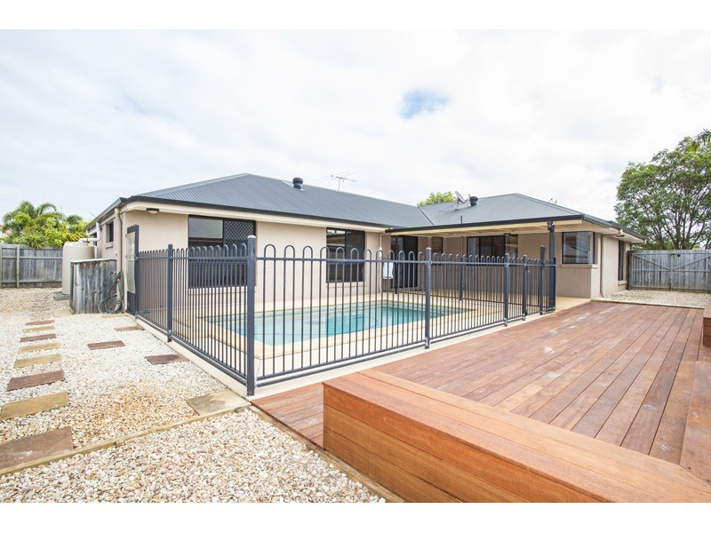 51 Trafalgar Vale Avenue, Wellington Point QLD 4160