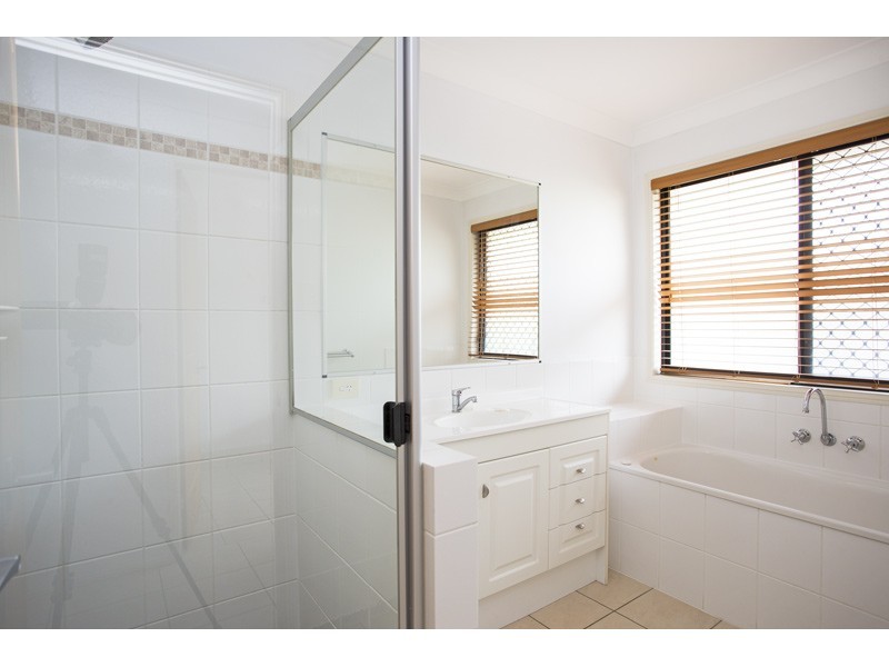 51 Trafalgar Vale Avenue, Wellington Point QLD 4160