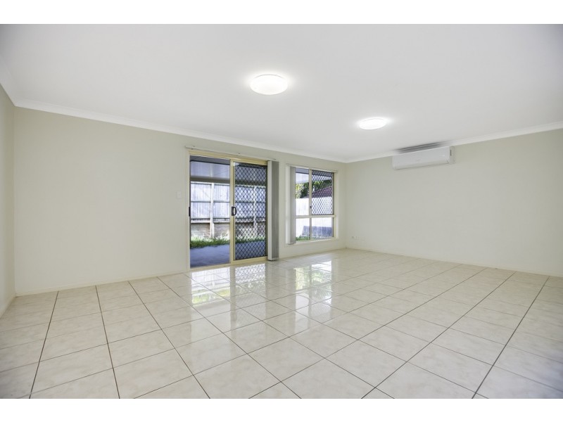 5 Cyan Place, Redland Bay QLD 4165