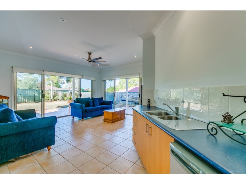 9 Queensbury Court, Wellington Point QLD 4160