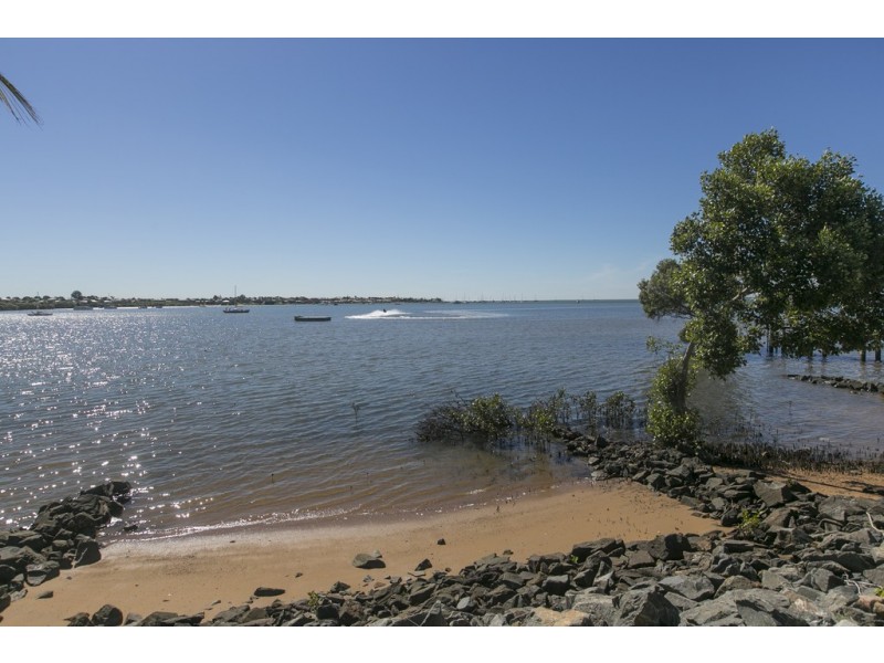 18 Colburn Avenue, Victoria Point QLD 4165