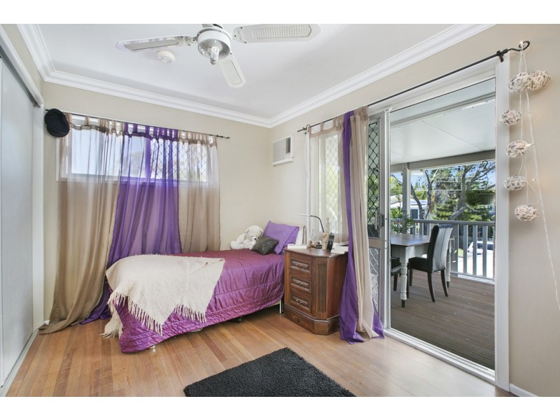 9 Boambillee Street, Thorneside QLD 4158