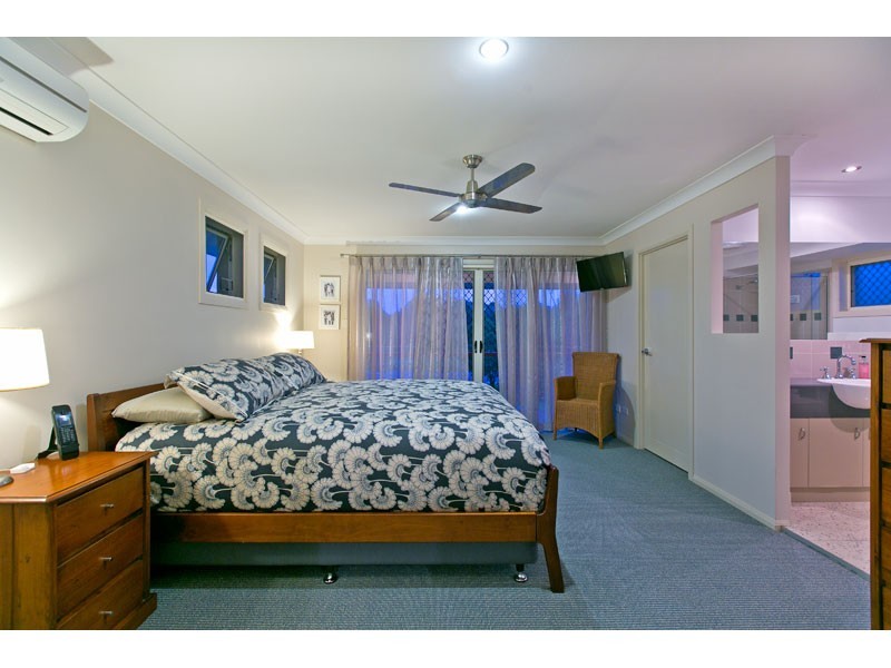 14 Kerder Street, Thornlands QLD 4164