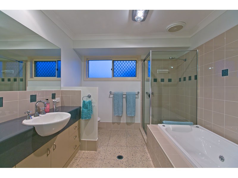 14 Kerder Street, Thornlands QLD 4164