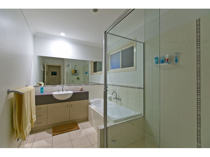 14 Kerder Street, Thornlands QLD 4164