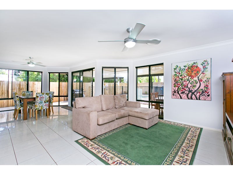 19 Rose Street, Ormiston QLD 4160