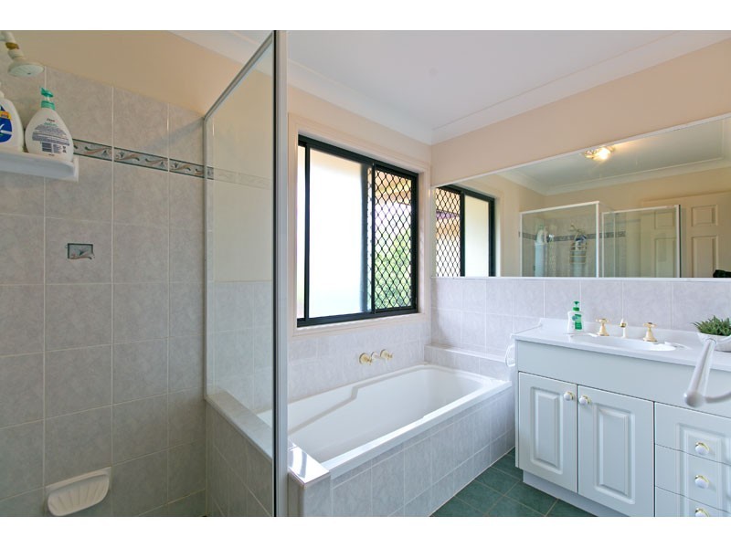 2 Jessie Close, Thornlands QLD 4164