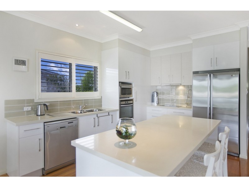 10 Outram Street, Lota QLD 4179