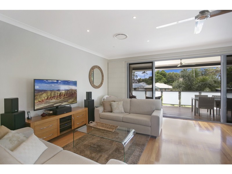 10 Outram Street, Lota QLD 4179