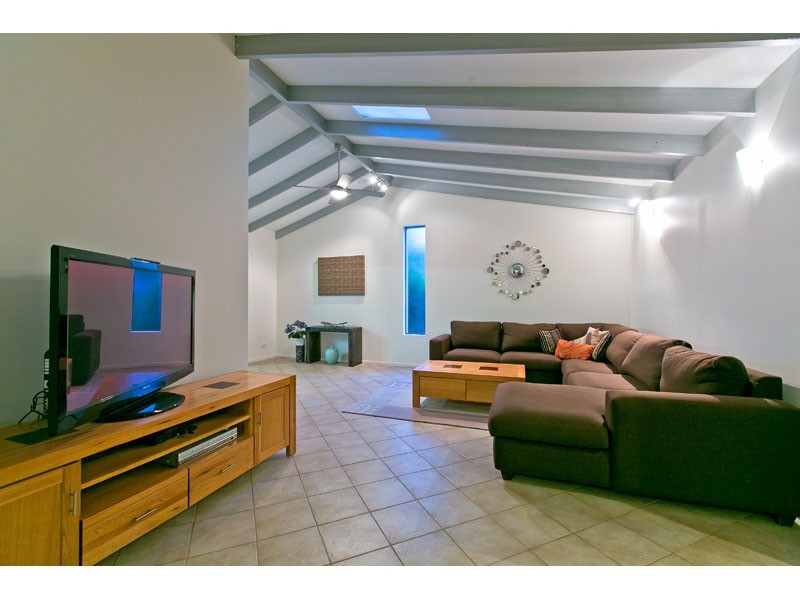 91 Avalon Road, Sheldon QLD 4157