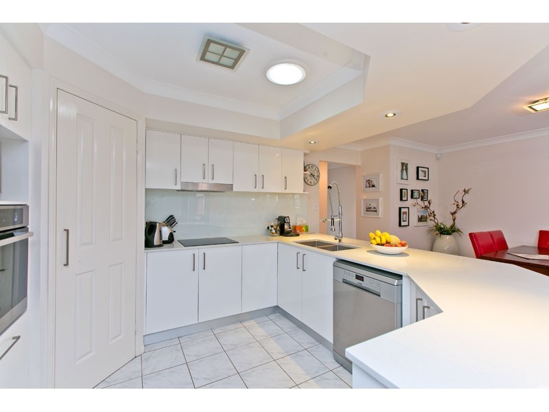 1 Crossley Drive, Wellington Point QLD 4160