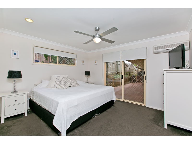 1 Crossley Drive, Wellington Point QLD 4160