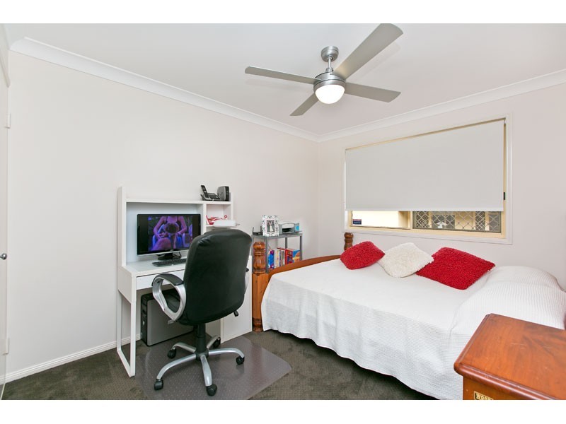 1 Crossley Drive, Wellington Point QLD 4160