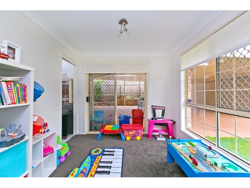 1 Crossley Drive, Wellington Point QLD 4160