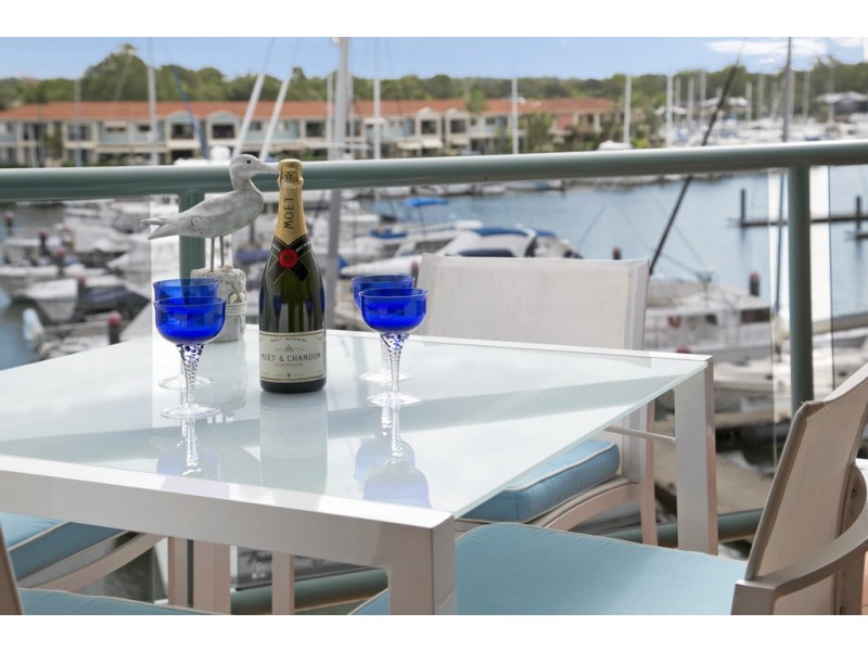 52/18-20 Masthead Drive, Cleveland QLD 4163