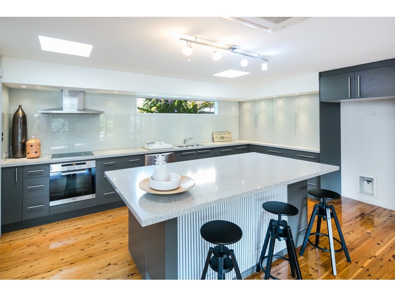 95 Passage Street, Cleveland QLD 4163