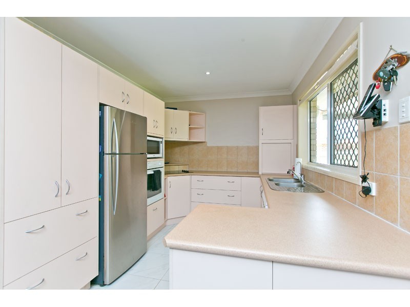 16 Riverleigh Place, Loganholme QLD 4129