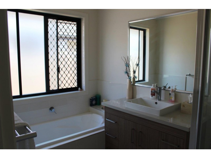 5 Nato Court, Thornlands QLD 4164