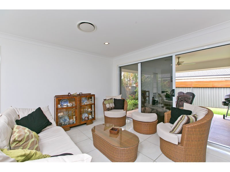 7 Nursery Street, Wellington Point QLD 4160