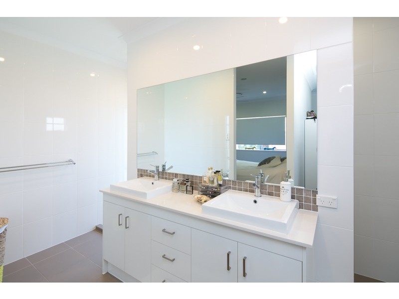 39 Longland Street, Cleveland QLD 4163