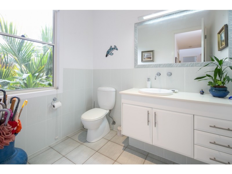 51 Esplanade, Redland Bay QLD 4165