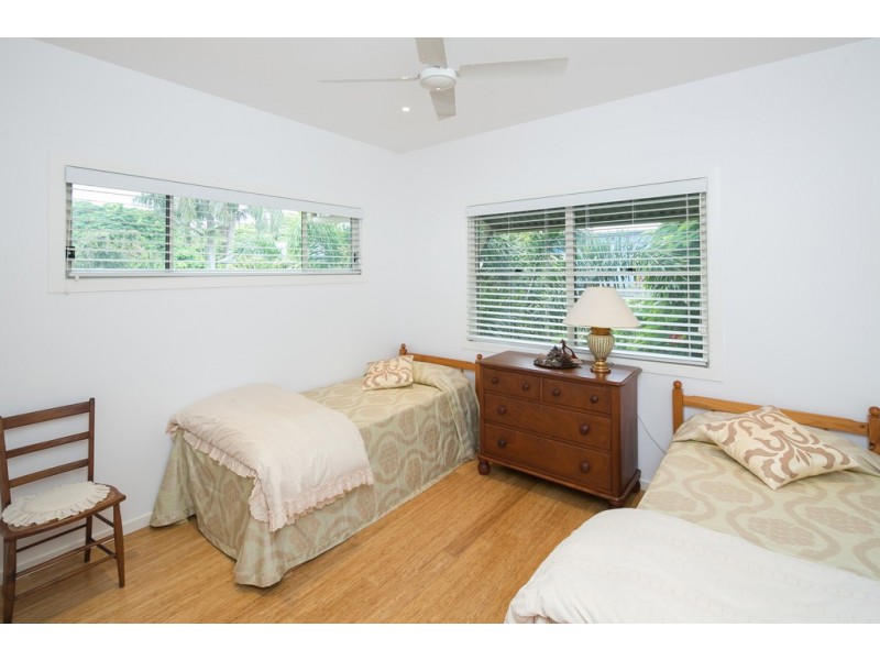 51 Esplanade, Redland Bay QLD 4165