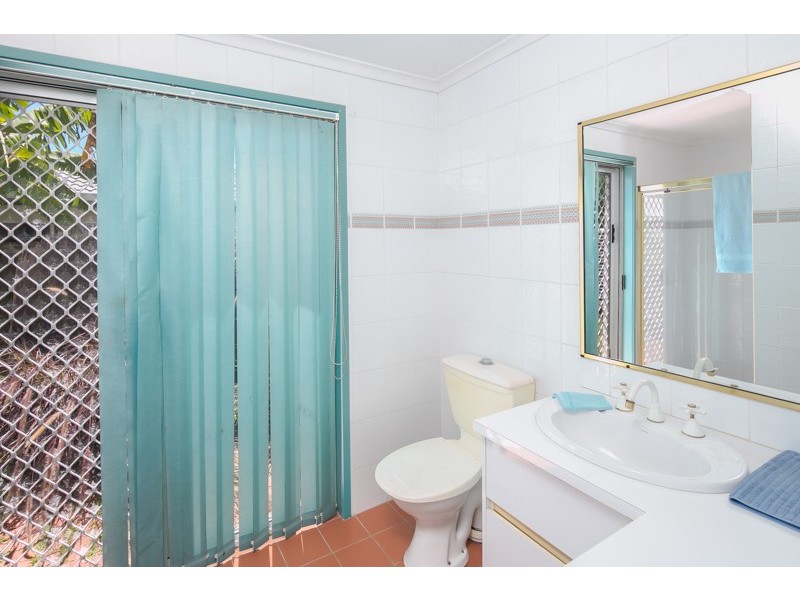 36 Mary Pleasant Drive, Aquatic Paradise QLD 4159