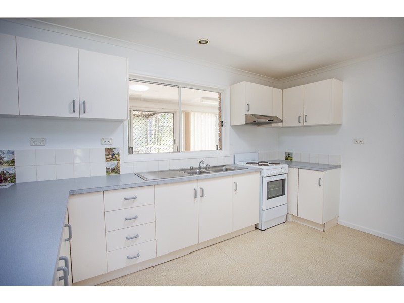 40 Shirley Street, Coochiemudlo Island QLD 4184