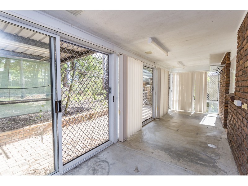 40 Shirley Street, Coochiemudlo Island QLD 4184