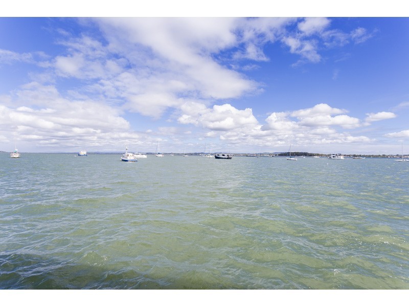 40 Shirley Street, Coochiemudlo Island QLD 4184