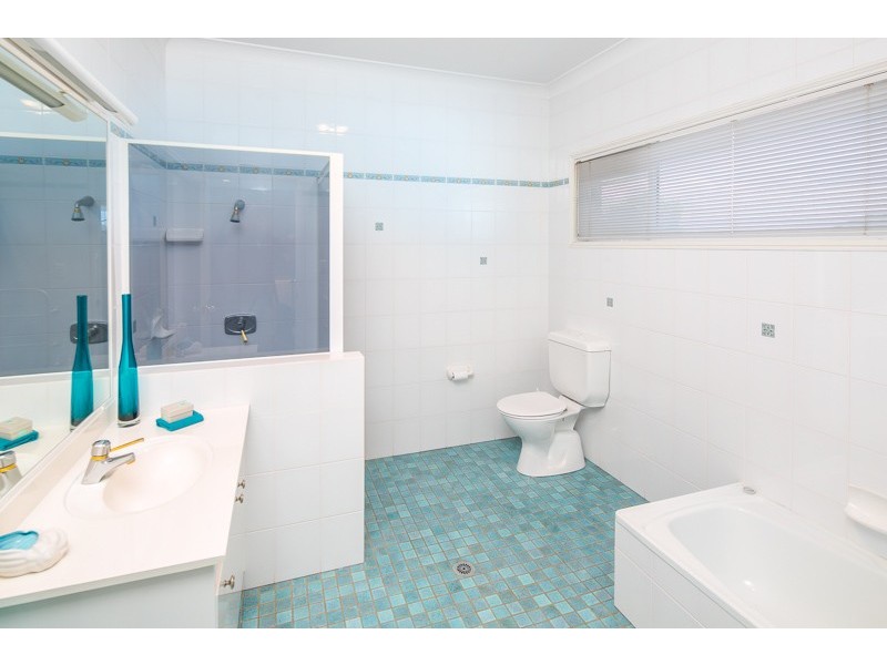 29 Mainroyal Court, Raby Bay QLD 4163