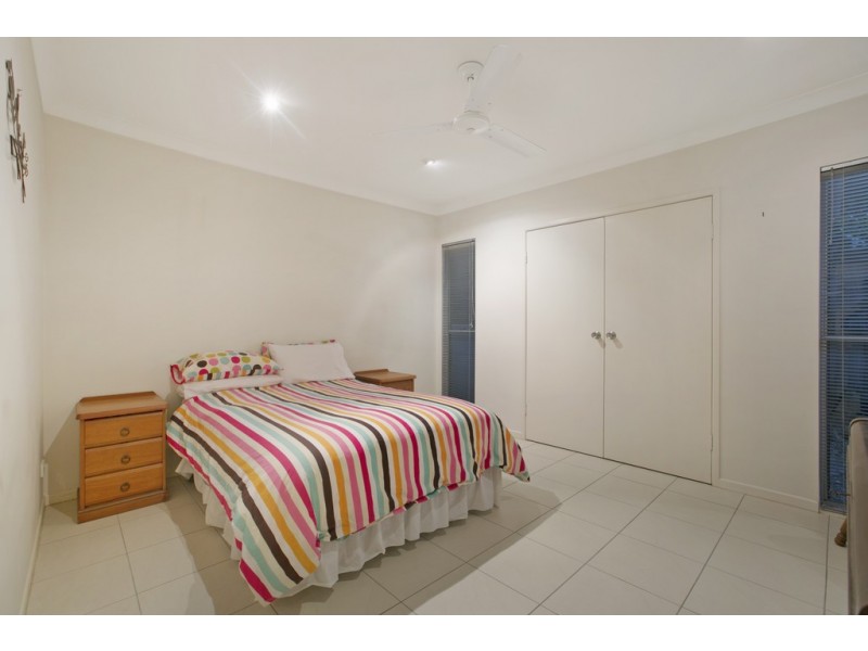 23 Pembridge Place, Carindale QLD 4152