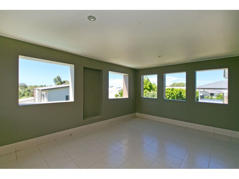 4 Bay Crest Place, Thornlands QLD 4164
