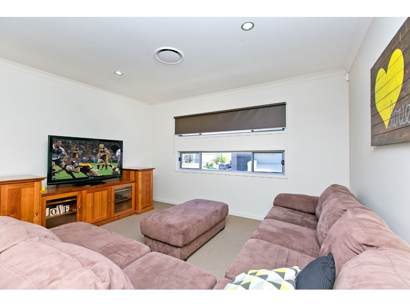 4 Bay Crest Place, Thornlands QLD 4164