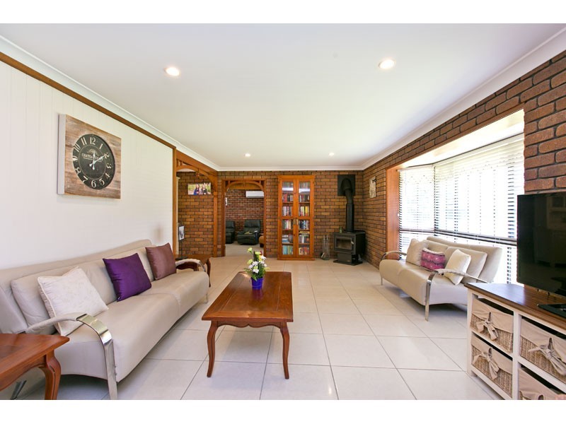 18 Clearwater Street, Ormiston QLD 4160