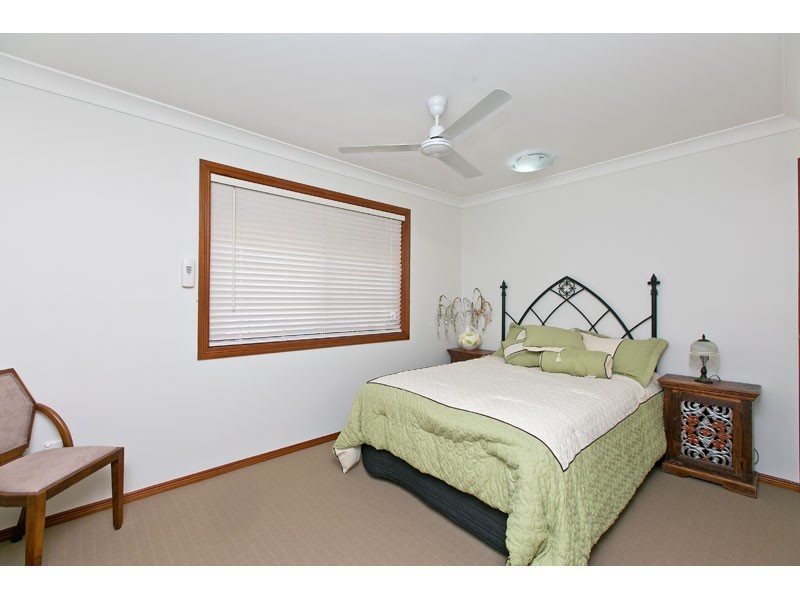 18 Clearwater Street, Ormiston QLD 4160