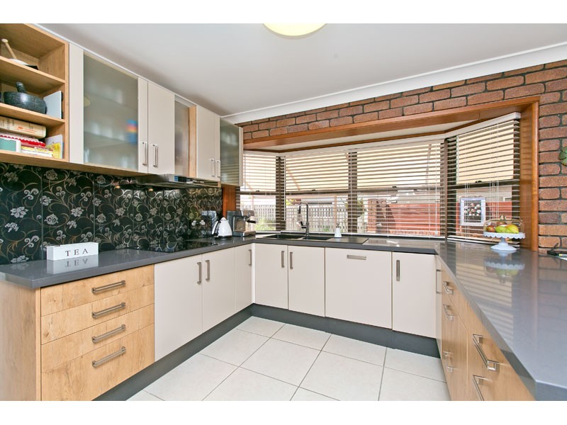 18 Clearwater Street, Ormiston QLD 4160