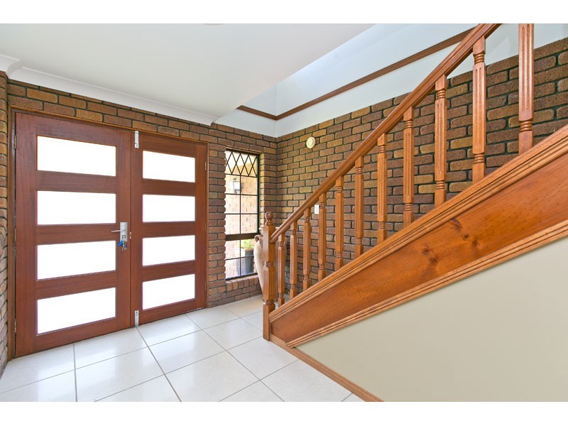 18 Clearwater Street, Ormiston QLD 4160