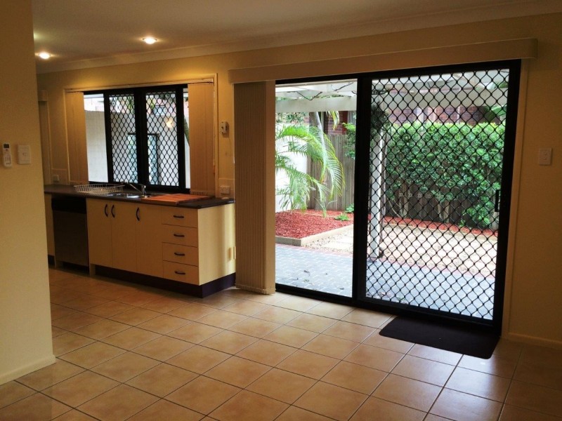 2 / 25 Fitzroy Street, Cleveland QLD 4163