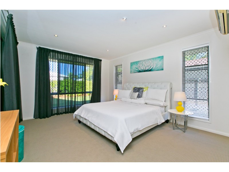 25 Hardy Road, Wellington Point QLD 4160