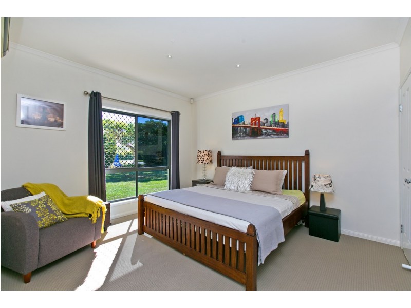 25 Hardy Road, Wellington Point QLD 4160