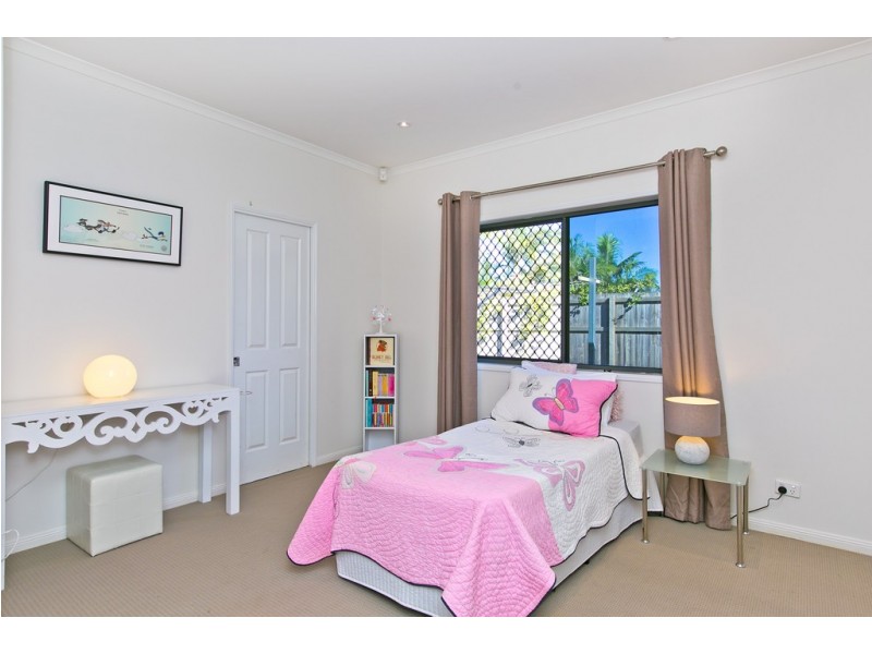 25 Hardy Road, Wellington Point QLD 4160