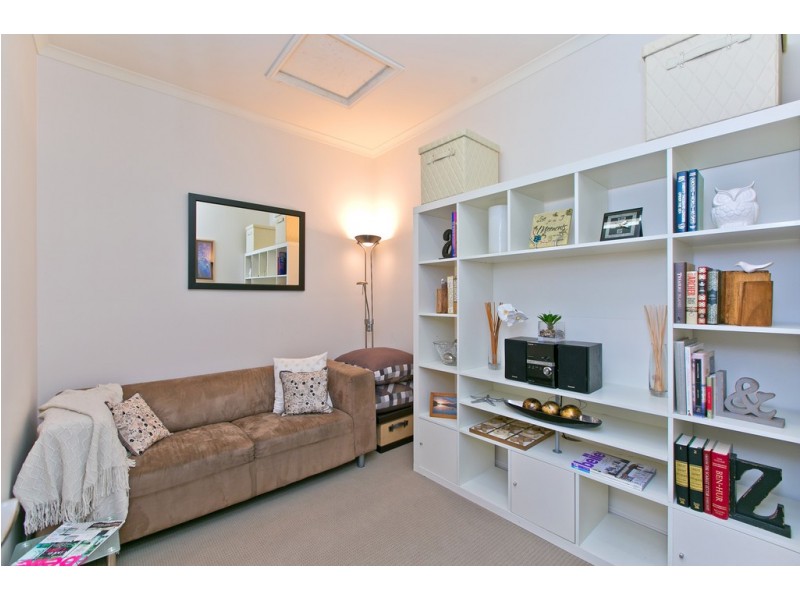 25 Hardy Road, Wellington Point QLD 4160