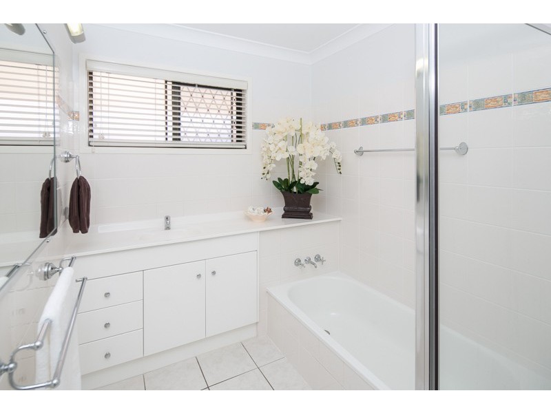 19 Compass Court, Cleveland QLD 4163