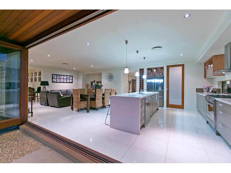 18 Edie Terrace, Wellington Point QLD 4160